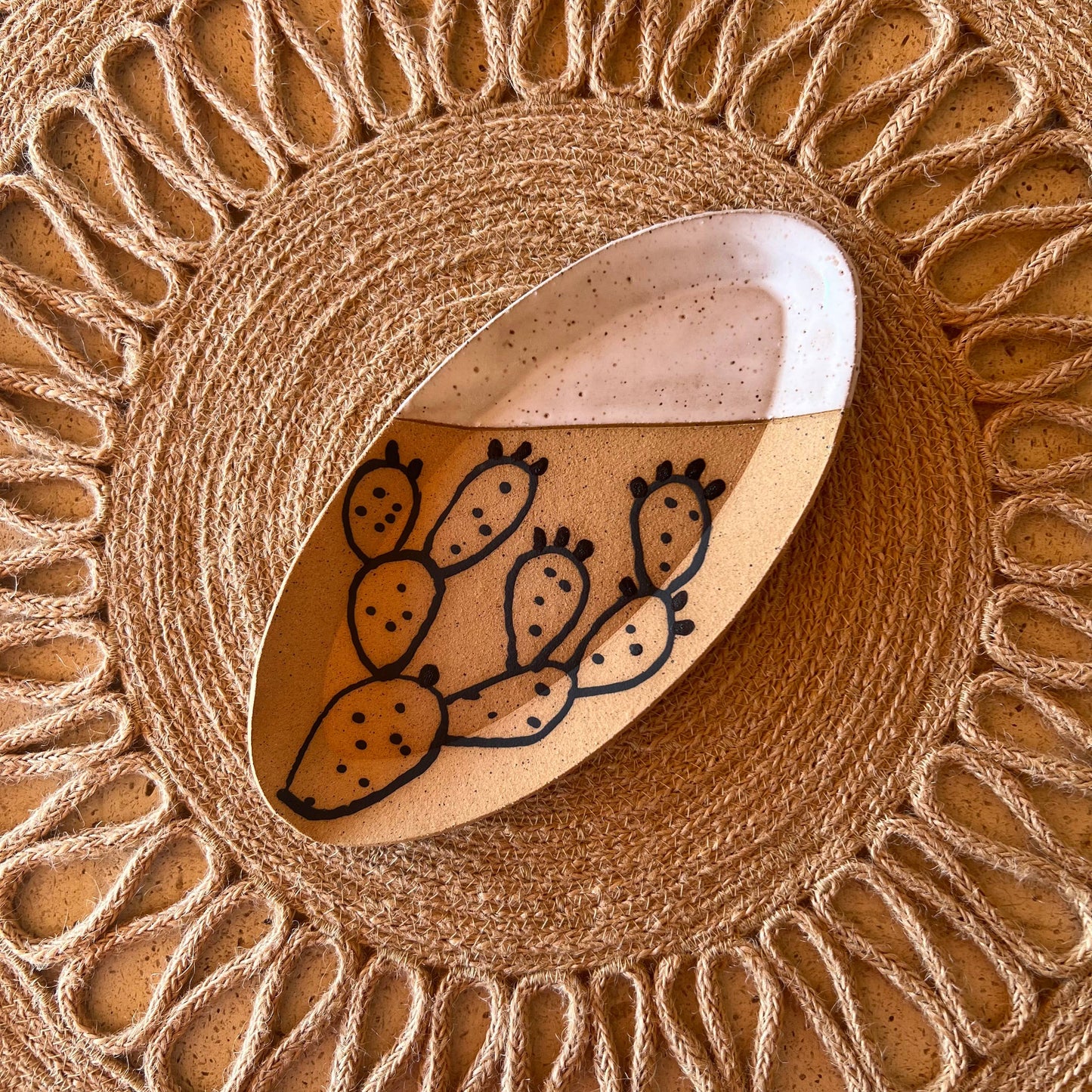 Prickly Pear/White Cacti Oval Trinket Dish